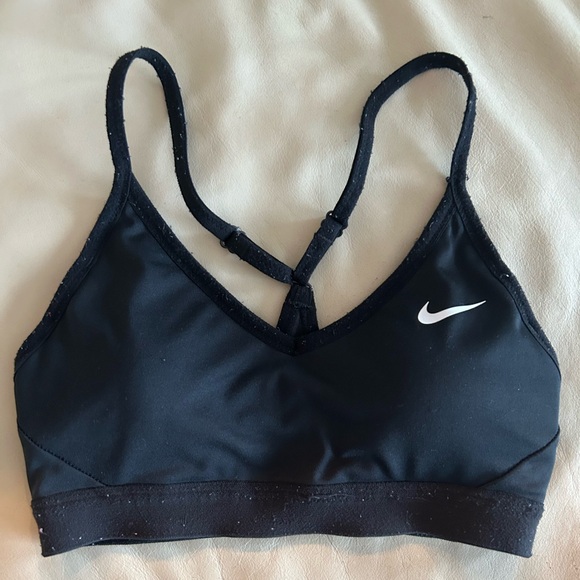 Nike padded sports bra - Picture 1 of 3